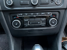 Load image into Gallery viewer, 2012 VW GOLF 2.5 AT