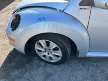 Load image into Gallery viewer, 2008 VW BEETLE 2.5 MT