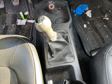 Load image into Gallery viewer, 2008 VW BEETLE 2.5 MT