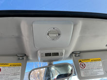 Load image into Gallery viewer, 2008 VW BEETLE 2.5 MT