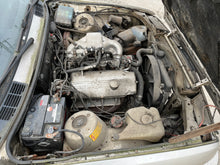 Load image into Gallery viewer, 1984 BMW 318i