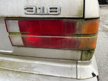 Load image into Gallery viewer, 1984 BMW 318i