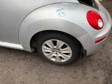 Load image into Gallery viewer, 2008 VW BEETLE 2.5 MT