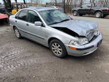 Load image into Gallery viewer, 2002 VOLVO S40