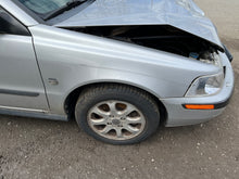 Load image into Gallery viewer, 2002 VOLVO S40