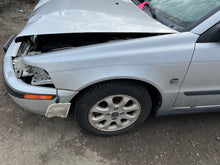 Load image into Gallery viewer, 2002 VOLVO S40