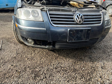 Load image into Gallery viewer, 2004 VW PASSAT 2.8
