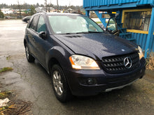 Load image into Gallery viewer, 2006 MERCEDES ML350
