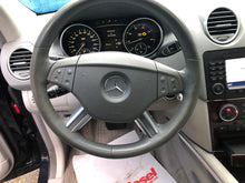Load image into Gallery viewer, 2006 MERCEDES ML350
