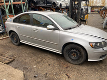 Load image into Gallery viewer, 2005 VOLVO S40 T5 AWD
