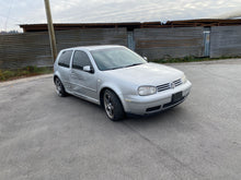 Load image into Gallery viewer, 2002 VW GOLF
