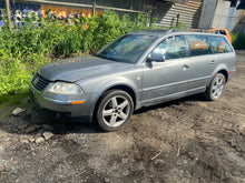 Load image into Gallery viewer, 2003 VW Passat SW 2.8 4 Motion
